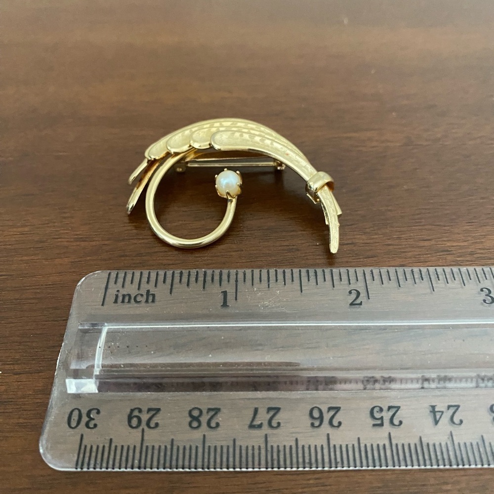Vintage Gold-Tone "A Lonely Flower" Brooch with Faux Pearl Accent - Picture 5 of 5